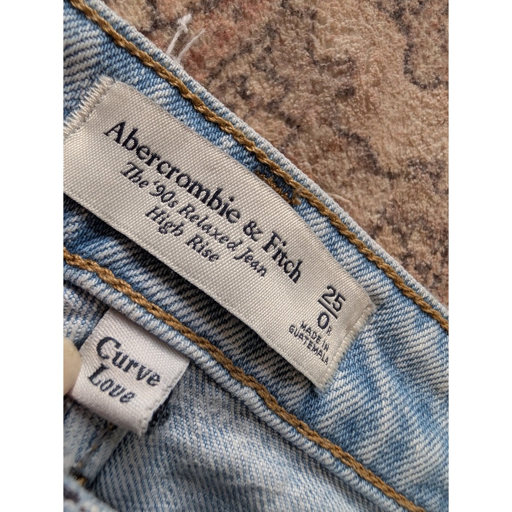 Abercrombie & Fitch Curve Love The 90s Relaxed Jean High Rise Light Wash 25 0R - Picture 4 of 5